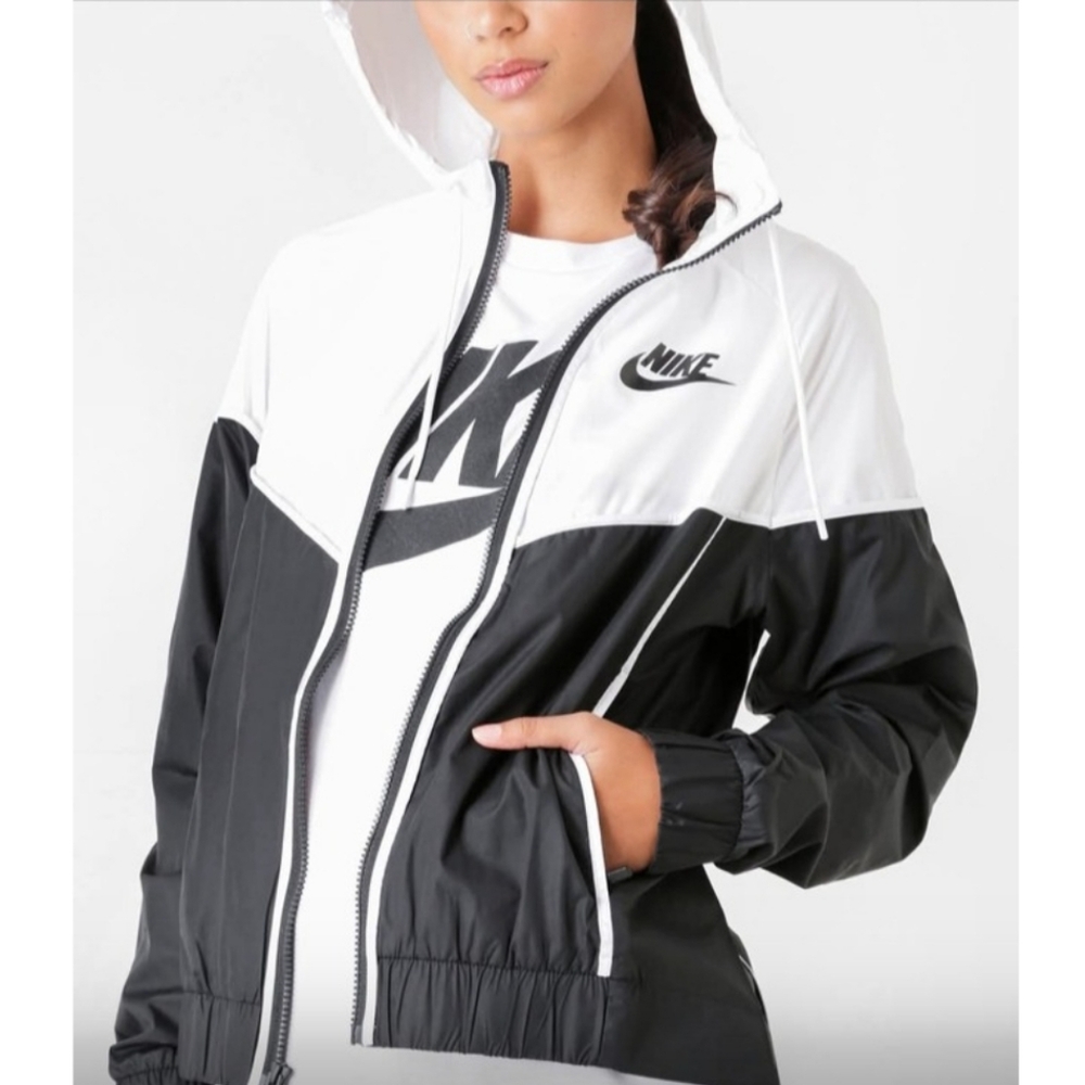 Nike Windrunner Jacket